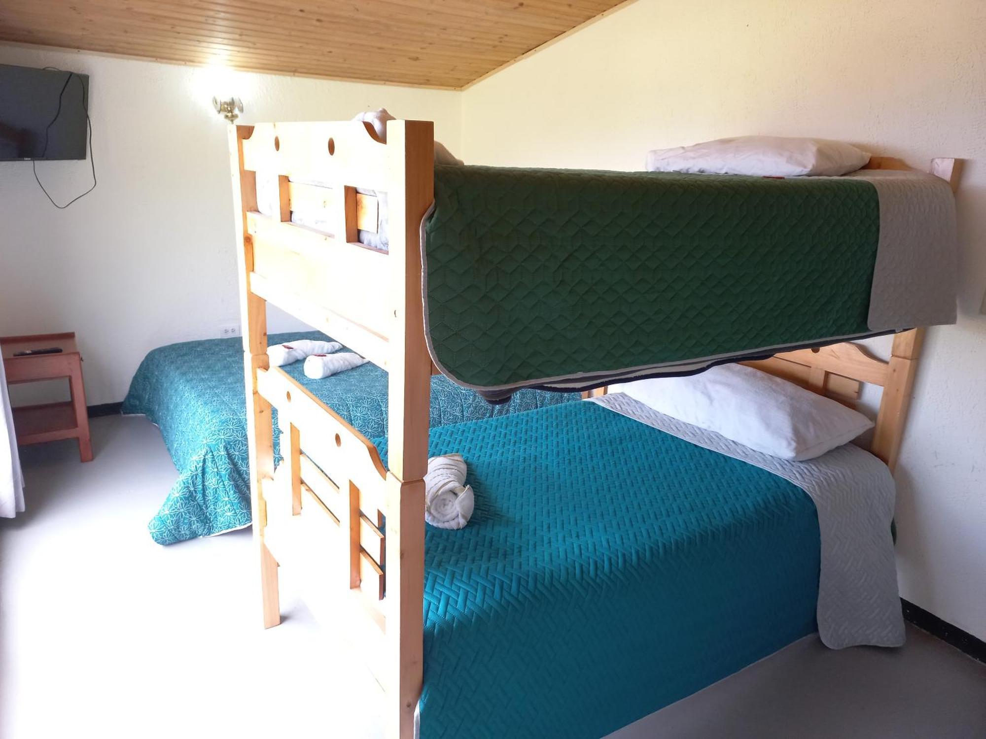 Hospedaje Y Camping Del Rio Mongui Ngoại thất bức ảnh